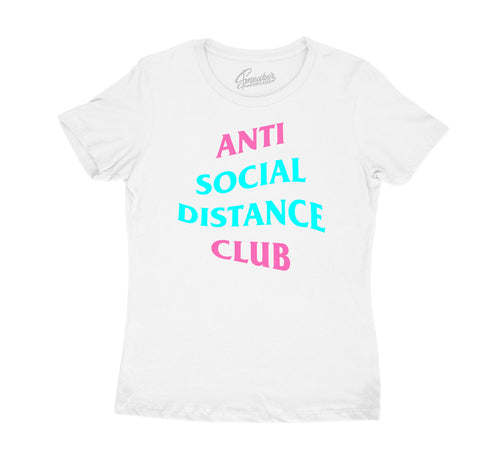 Aurora Green Jordan 13 sneaker collection matches womens shirt collection 