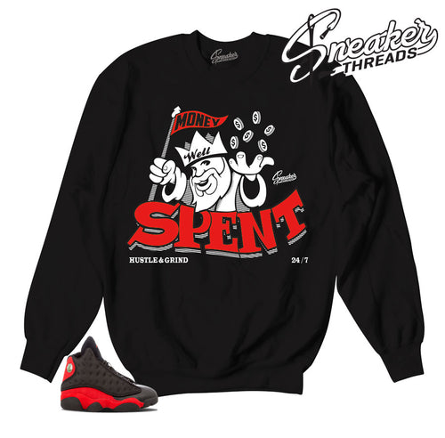 Sweater match jordan 13 bred sneakers.