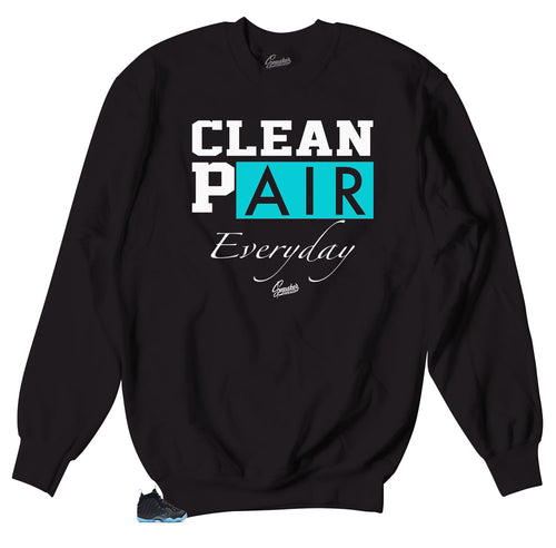 Clean sweaters to match with lil hornet foamposites