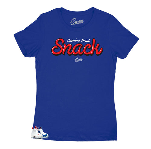 Women sneaker shirts to wear with Foamposite USA collection