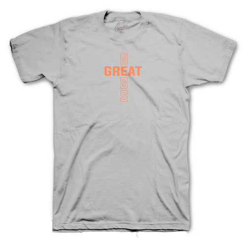 tee designed ton match perfect with the yeezy 350 flash light sneakers